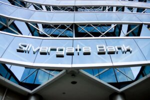 US bank Silvergate Risk Collapse As Crypto Withdrawals Hit $8 billion