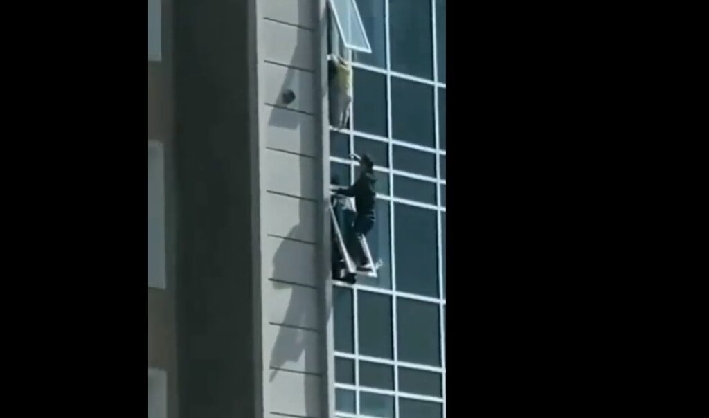Man Rescued 3-year old girl By Climbing To 8th Floor Window