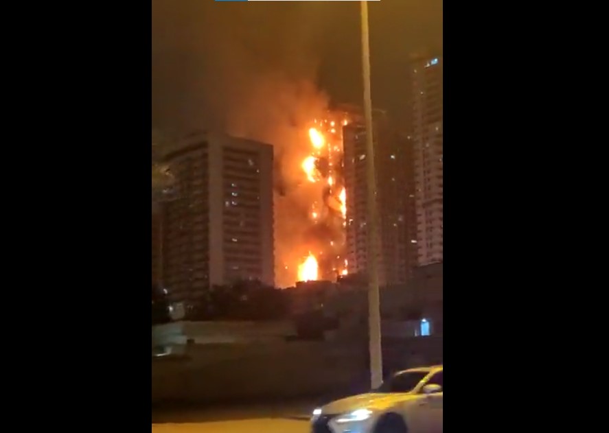 BREAKING: Residential high-rise building in Ajman, the United Arab Emirates is currently on fire(Video)