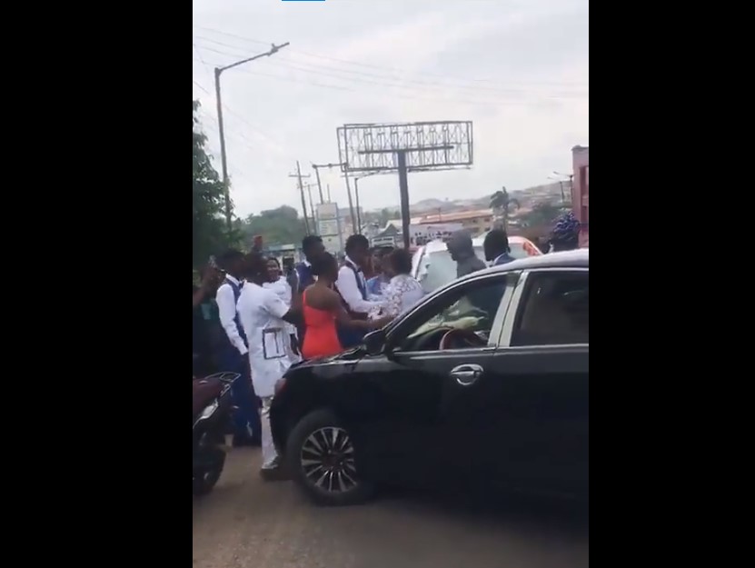Drama as man disrupts wedding of his girlfriend to another man in Ibadan