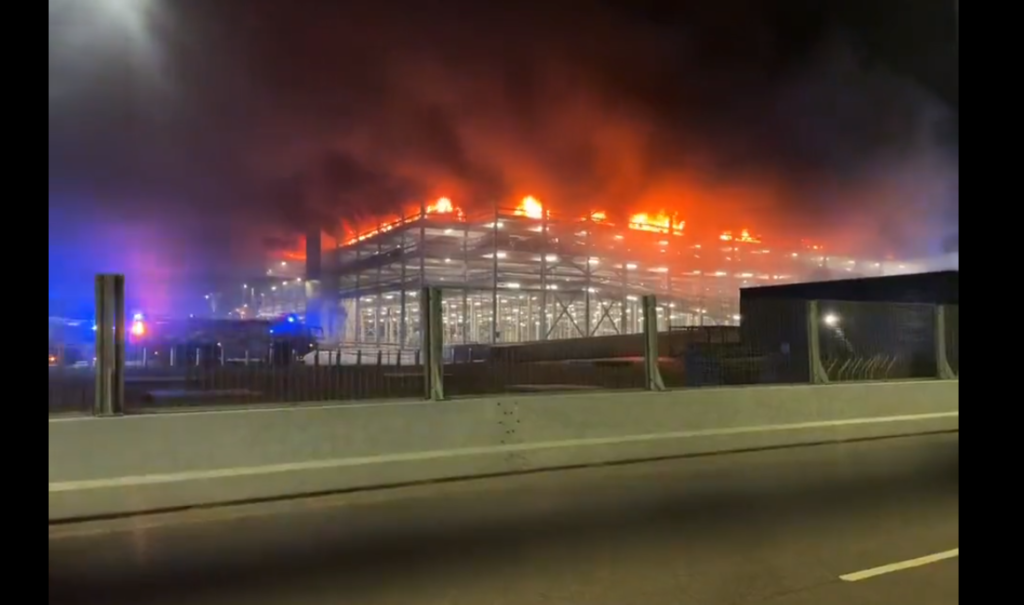 Luton Airport fire explosion destroys multi-storey car park